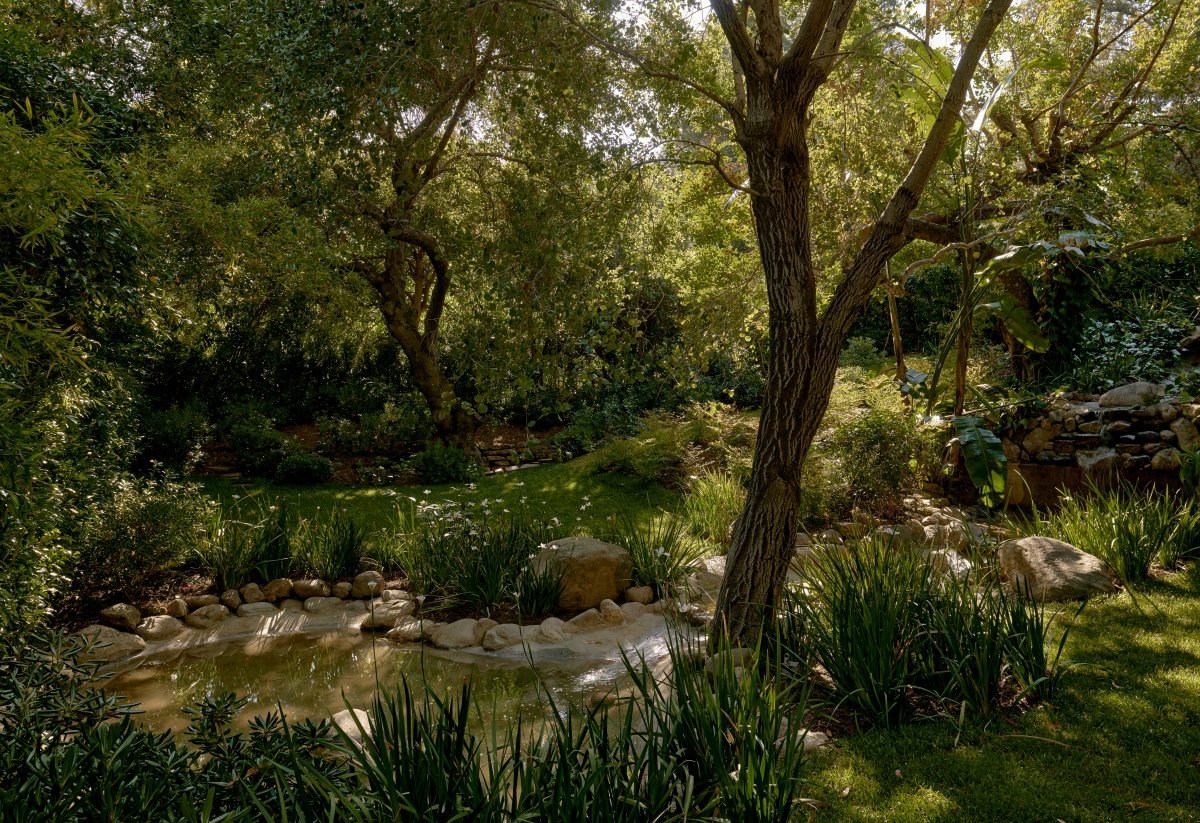 YinjiSpace Breland Harper x Burleigh House